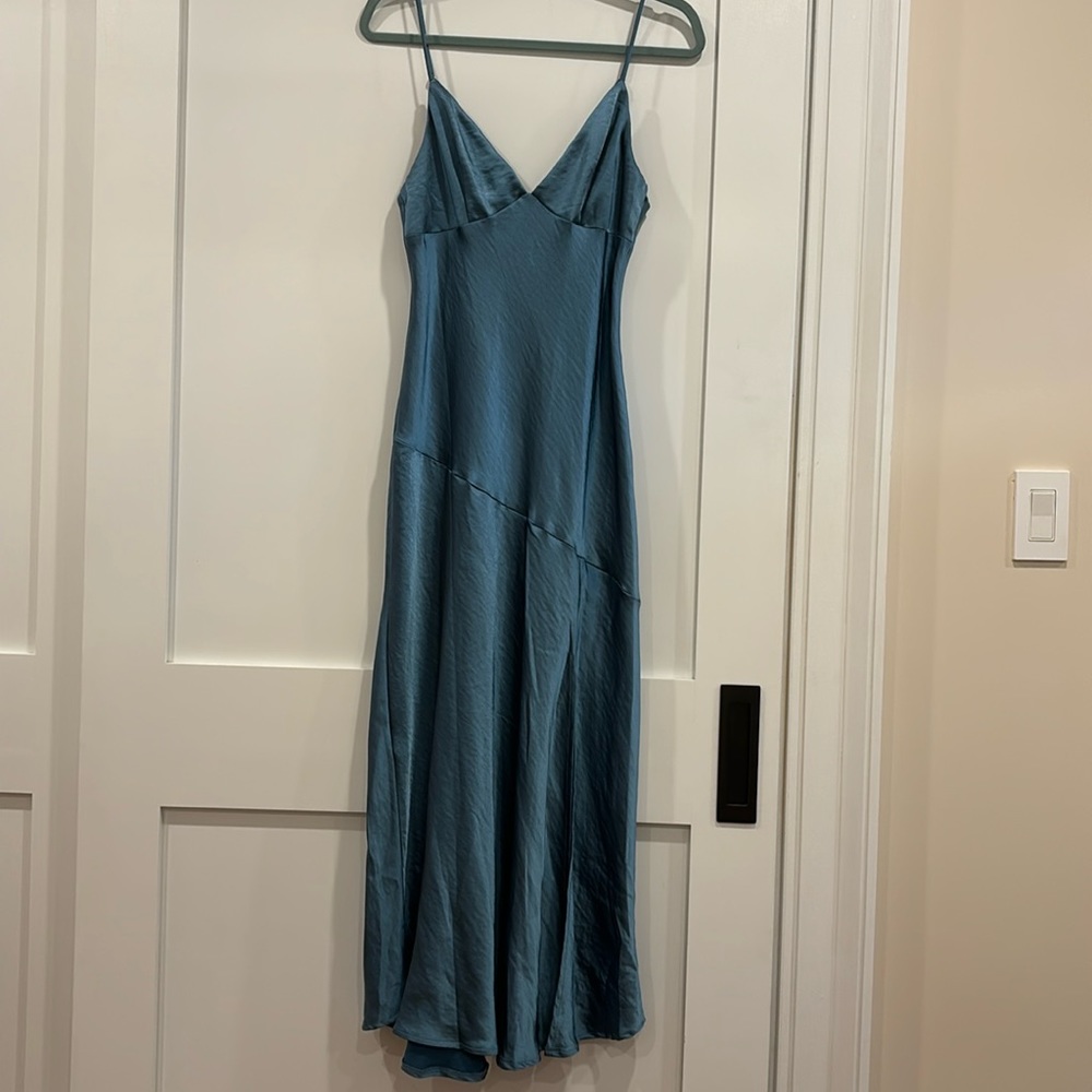 Size L. Selfie Leslie blue midnight blue slip dress with v cut neckline.